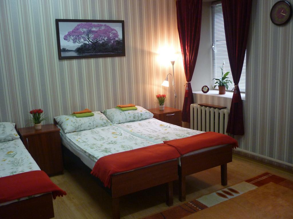 Hostel 3 Stars Na Oktyabryskoy Vitebsk Exterior foto
